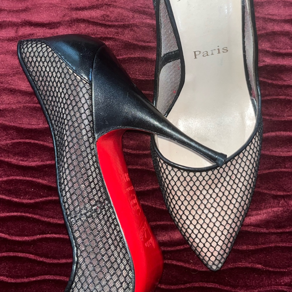 Louboutin Mesh pumps 8.5 !! Sexy